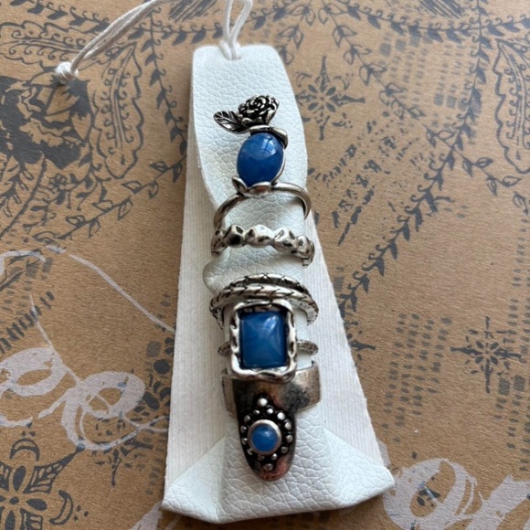 Free People Ring Set of Five Silver and Blue toned stones NWT - Picture 1 of 2